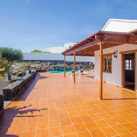 Sleeps 6 Pool Wifi