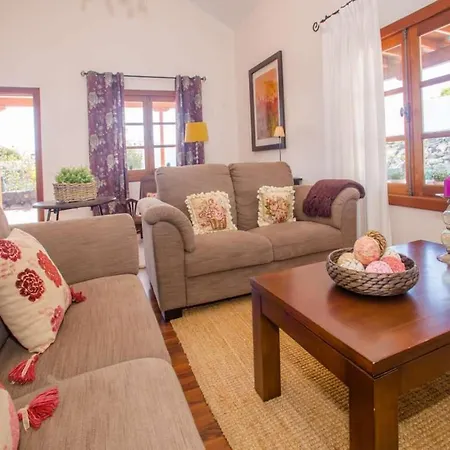 Sleeps 6 Pool Wifi * Mozaga