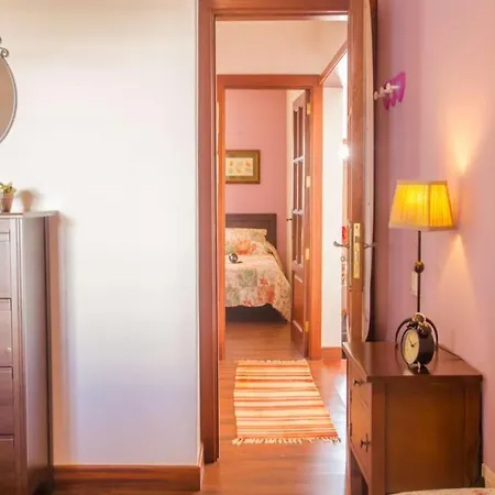 Vila Sleeps 6 Pool Wifi *