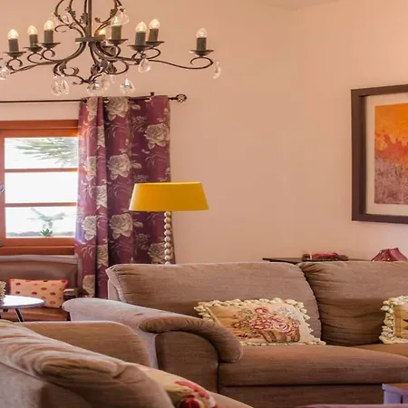 Sleeps 6 Pool Wifi Vila Mozaga