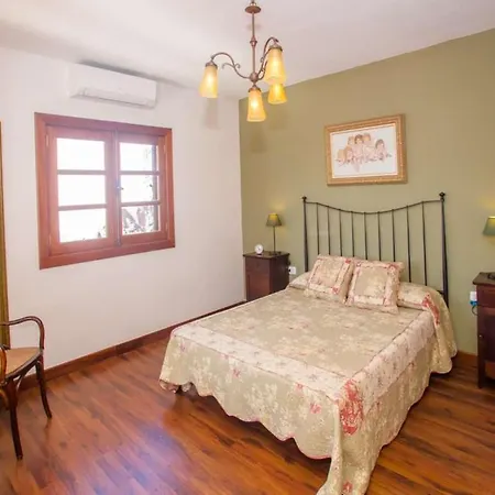 Sleeps 6 Pool Wifi *